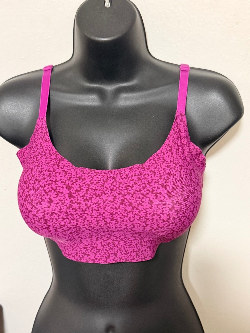 Gap. Pink Leopard Print Seamless Wireless Barlette. Sz. M